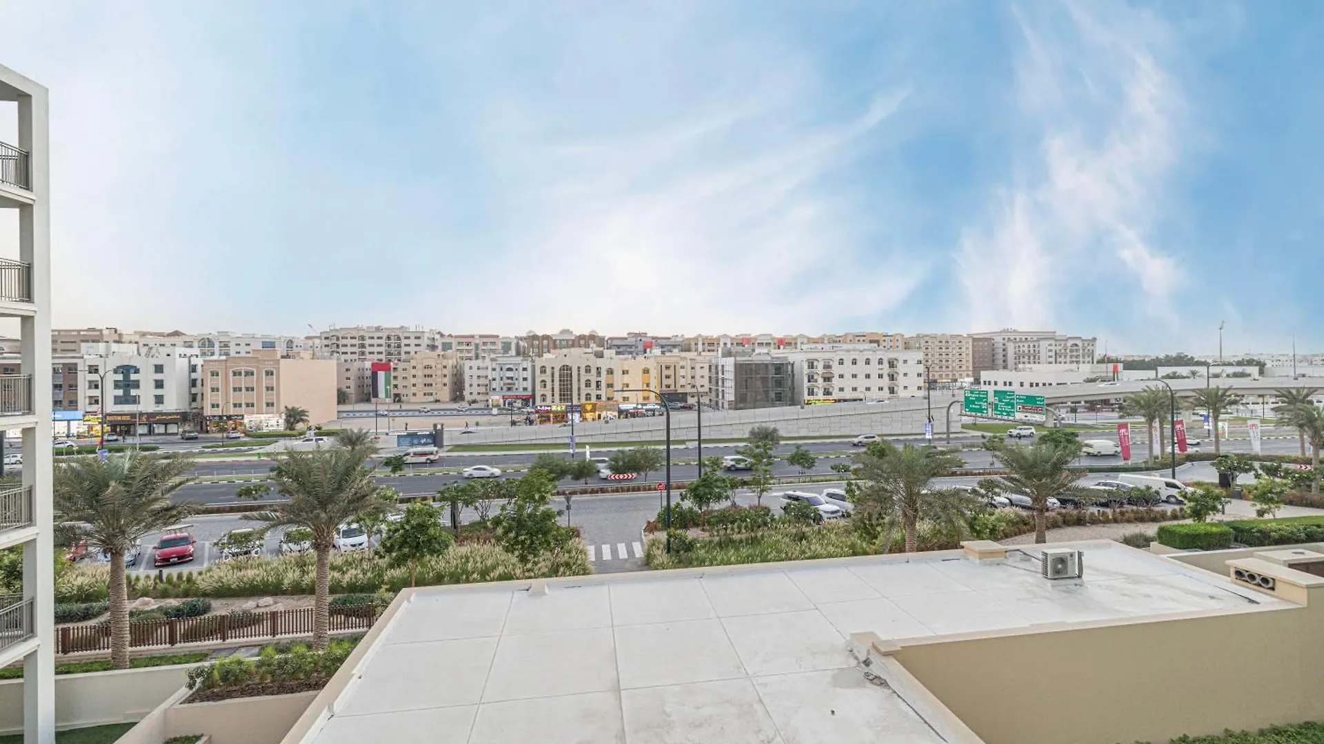 Appartamento 1Br Forest Blues By Blue Cloud Holidays Sharjah